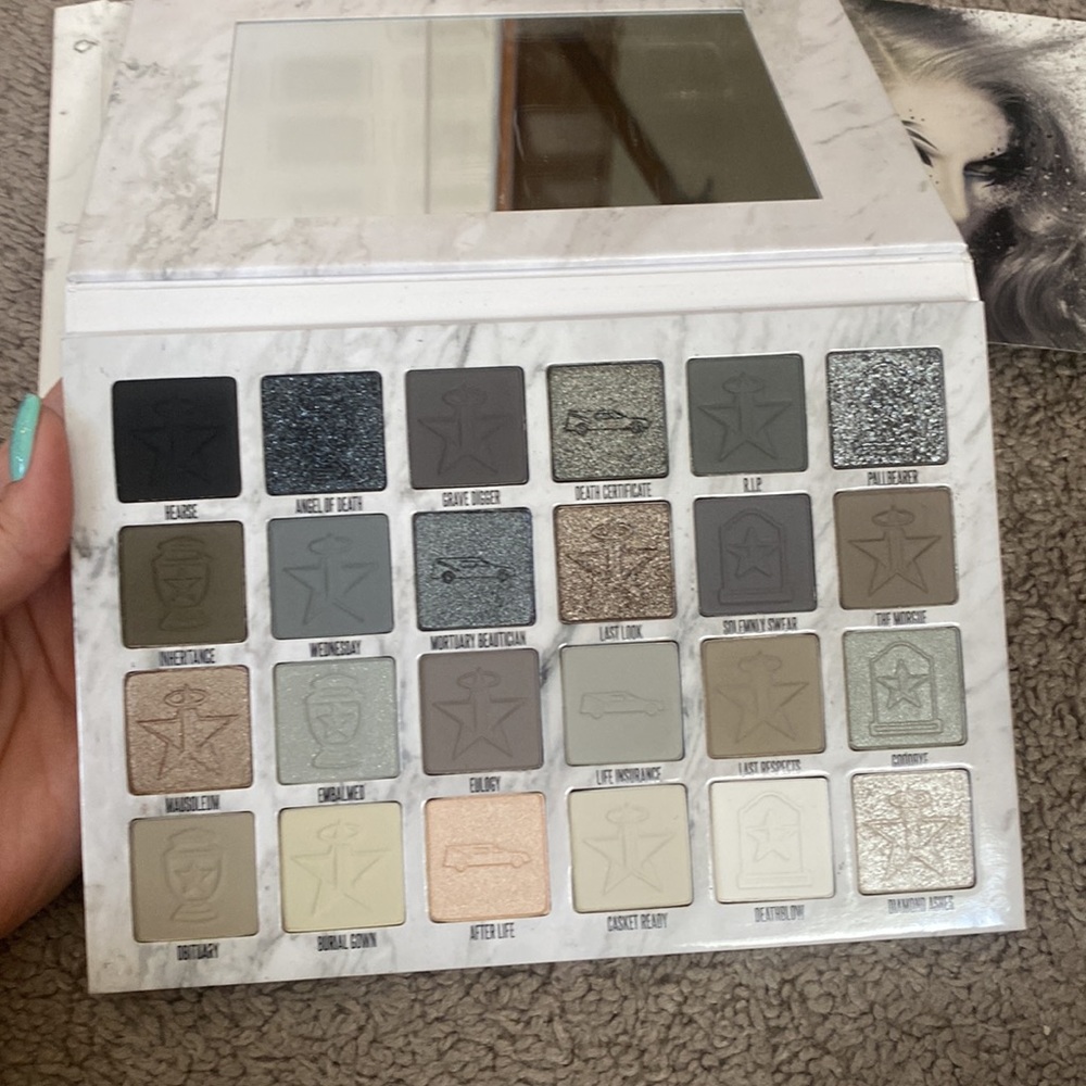 Jeffree Star Cremated Eyeshadow Palette
